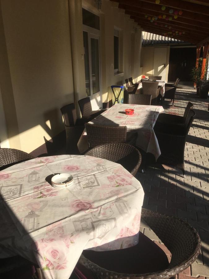 Kingaapartman Siófok Buitenkant foto