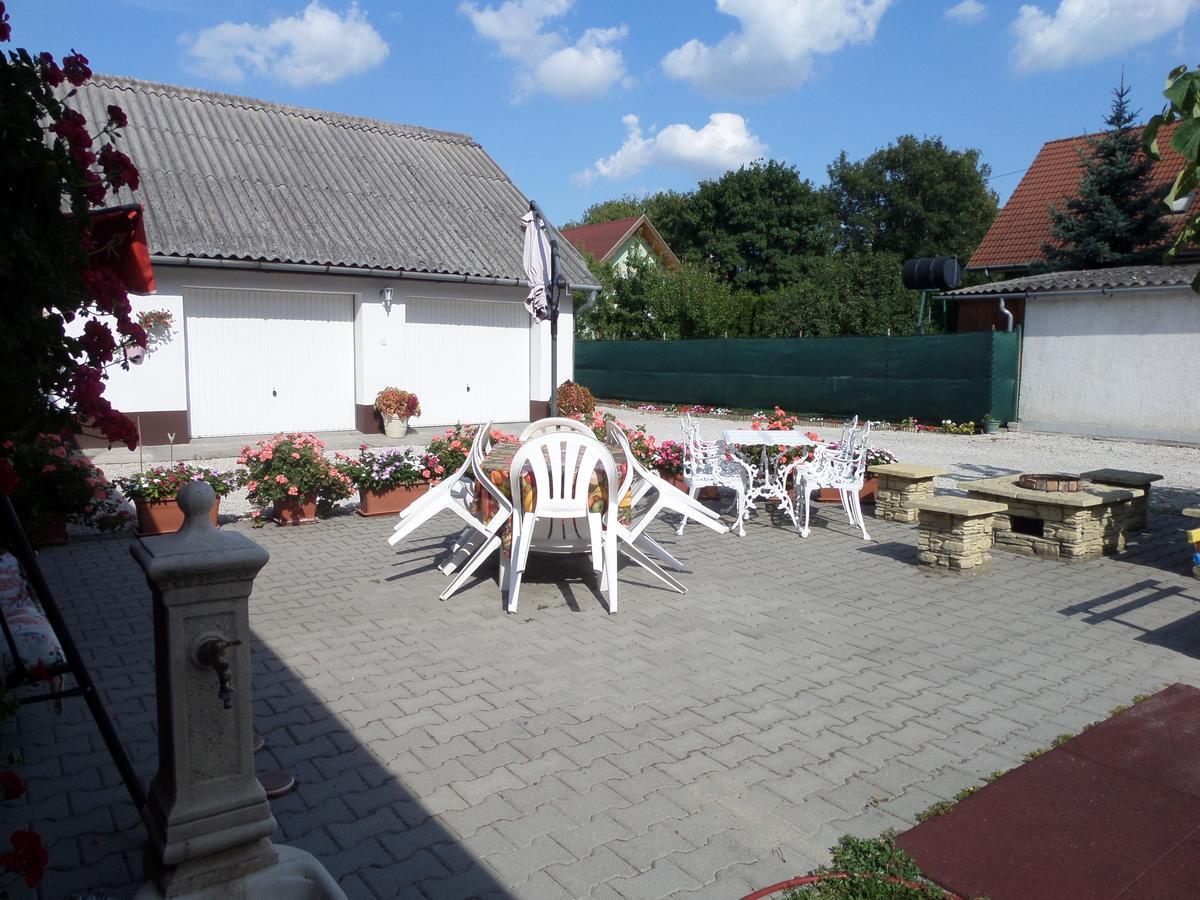 Kingaapartman Siófok Buitenkant foto